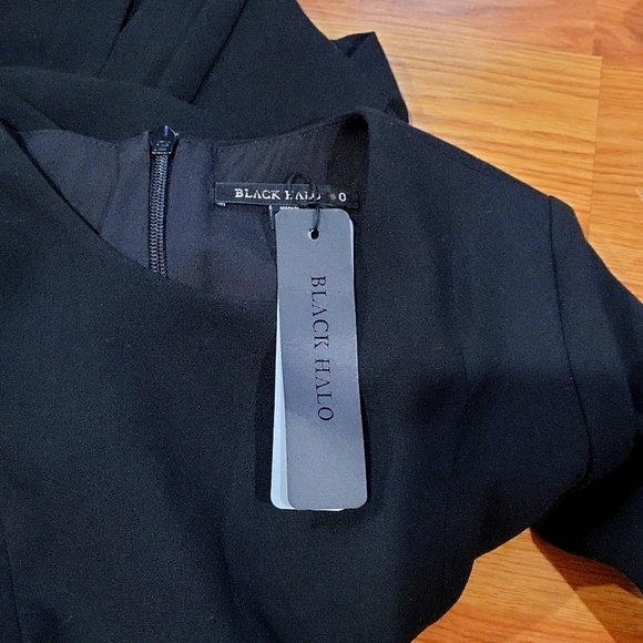 NWT Black Halo Brooklyn Jumpsuit Size 0 - Picture 6 of 7